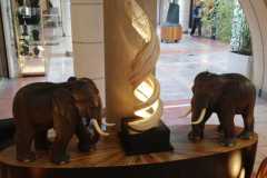 Éléphants - lampe liane de ficus - console bambou